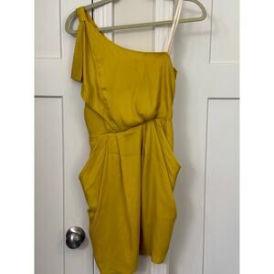 BCB GENERATION ONE SHOULDER DRESS POCKETS YELLOW WOMENS SIZE XS